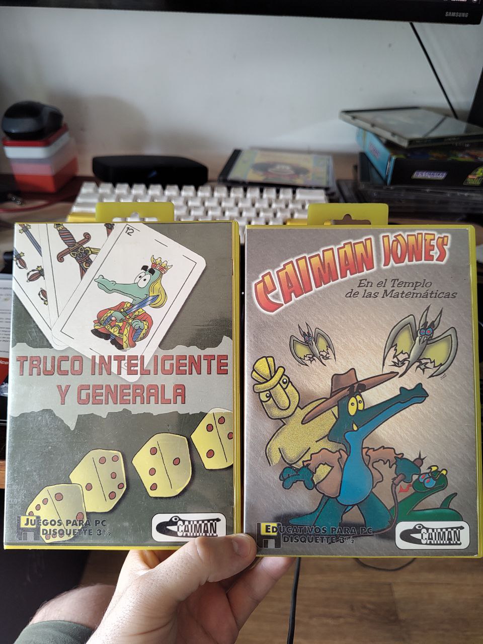 Cajas de juegos Truco Inteligente y Generala y Caiman Jones