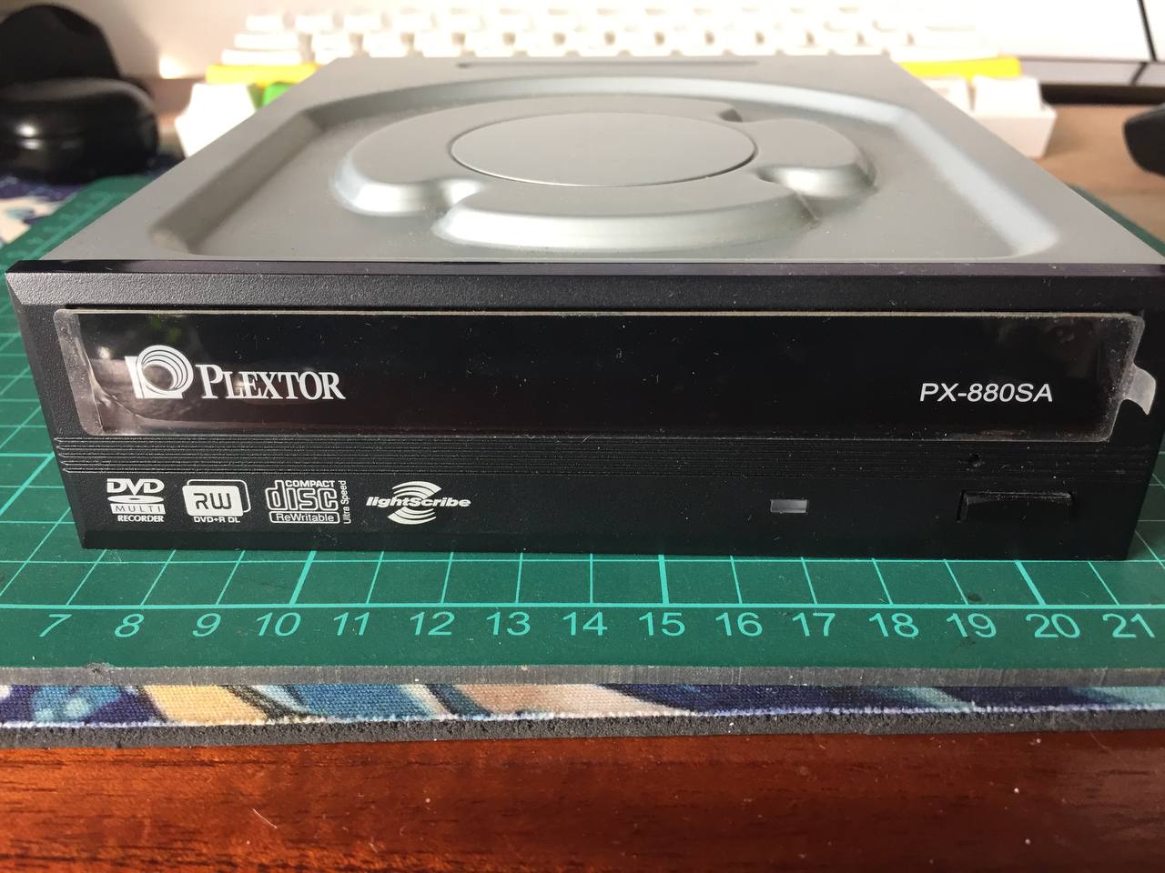 plextor px-880sa front